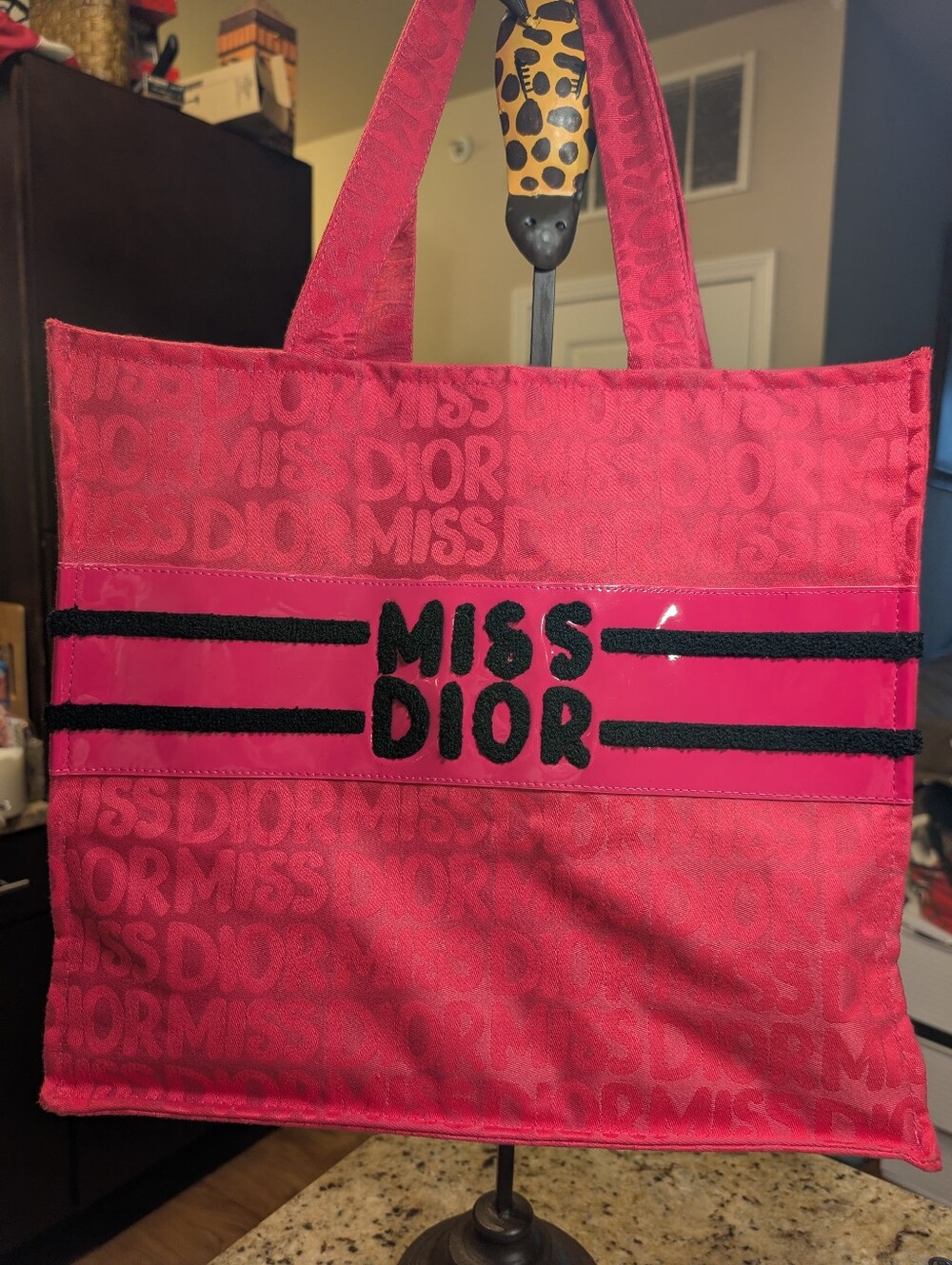 Miss Dior Beauty Vibrant Pink Tote - Picture 2 of 7